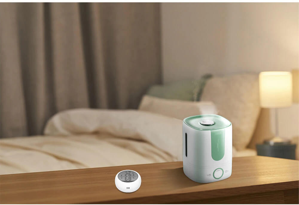 https://virtualmaqazin.com/image/catalog/products/home-and-garden/tuya%20smart%20wifi%20temperature/Tuya%20Smart%20WiFi%20Temperature%20and%20Humidity%20Sensor%20With%20Alarm%20Room%20Thermometer%20Works%20with%20Alexa,%20Google%20Home%20(8).jpg